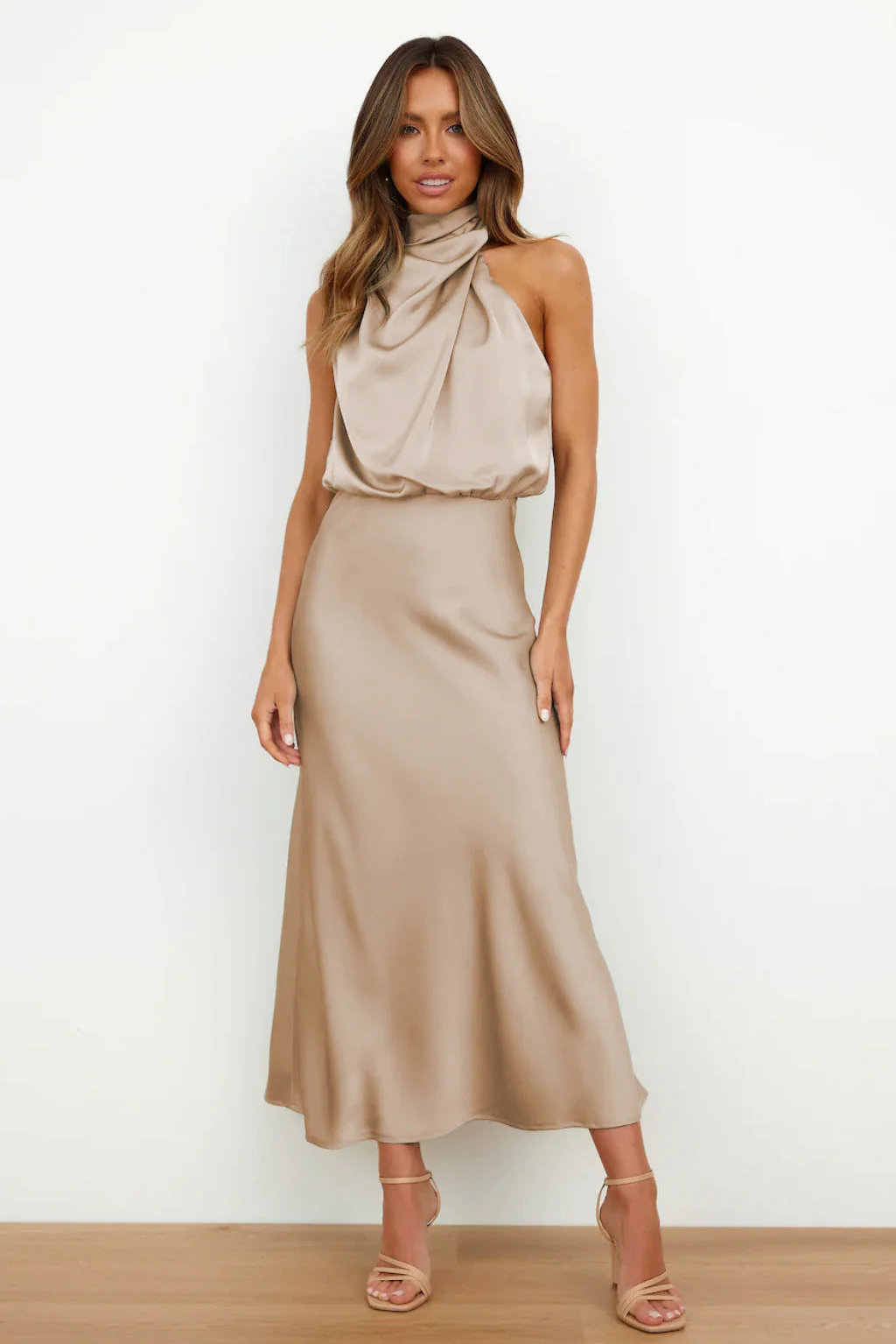 Amélie - Robe de soirée satinée - Halter