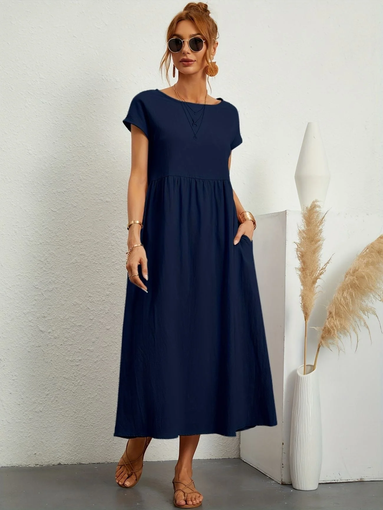 Camille - Robe femme élégante - Col rond - Coupe flatteuse - Image 10
