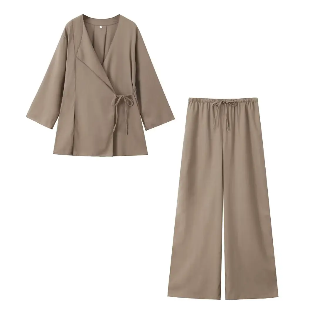Costume féminin en lin - Élégant - Ensemble deux pièces - Image 10