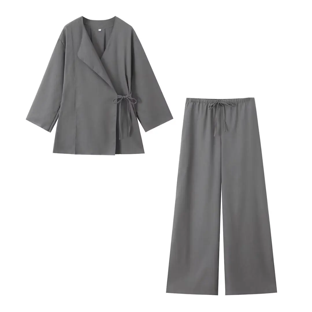Costume féminin en lin - Élégant - Ensemble deux pièces - Image 9