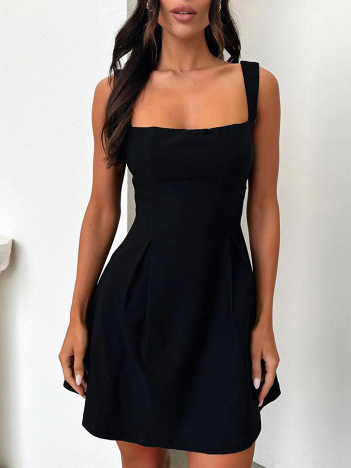 Emma - Robe de soirée mini élégante - Décolleté carré - Nœud - Image 7