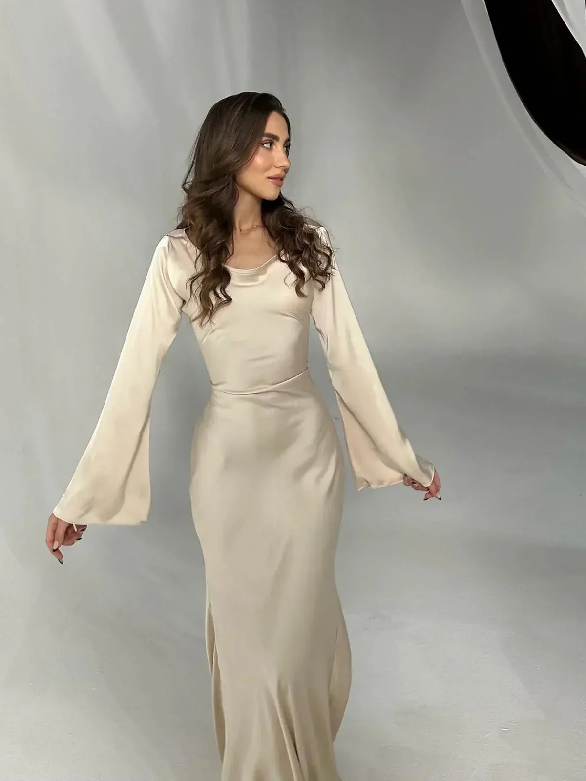 Hera - Robe de Soirée Élégante - Manches Longues - Image 6