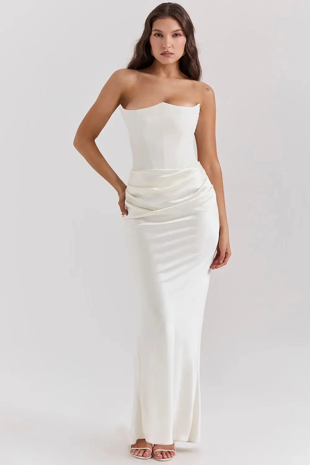 Moni - Robe de soirée maxi - Dentelle intemporelle - Sans bretelles - Image 4