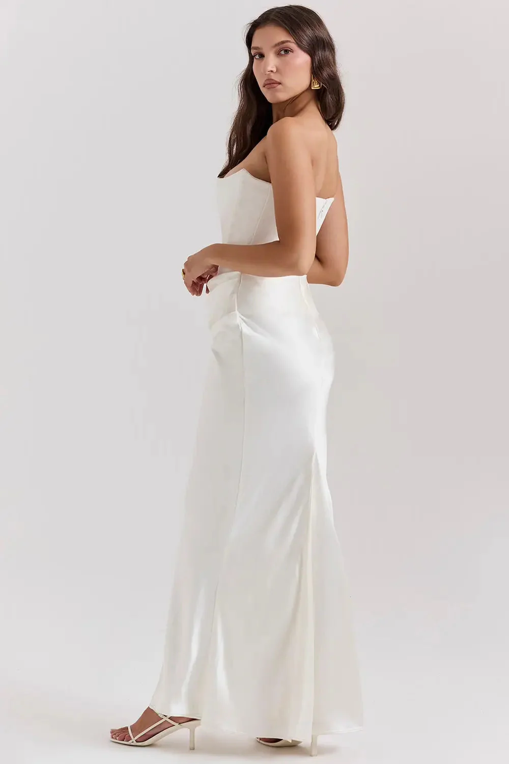 Moni - Robe de soirée maxi - Dentelle intemporelle - Sans bretelles - Image 6