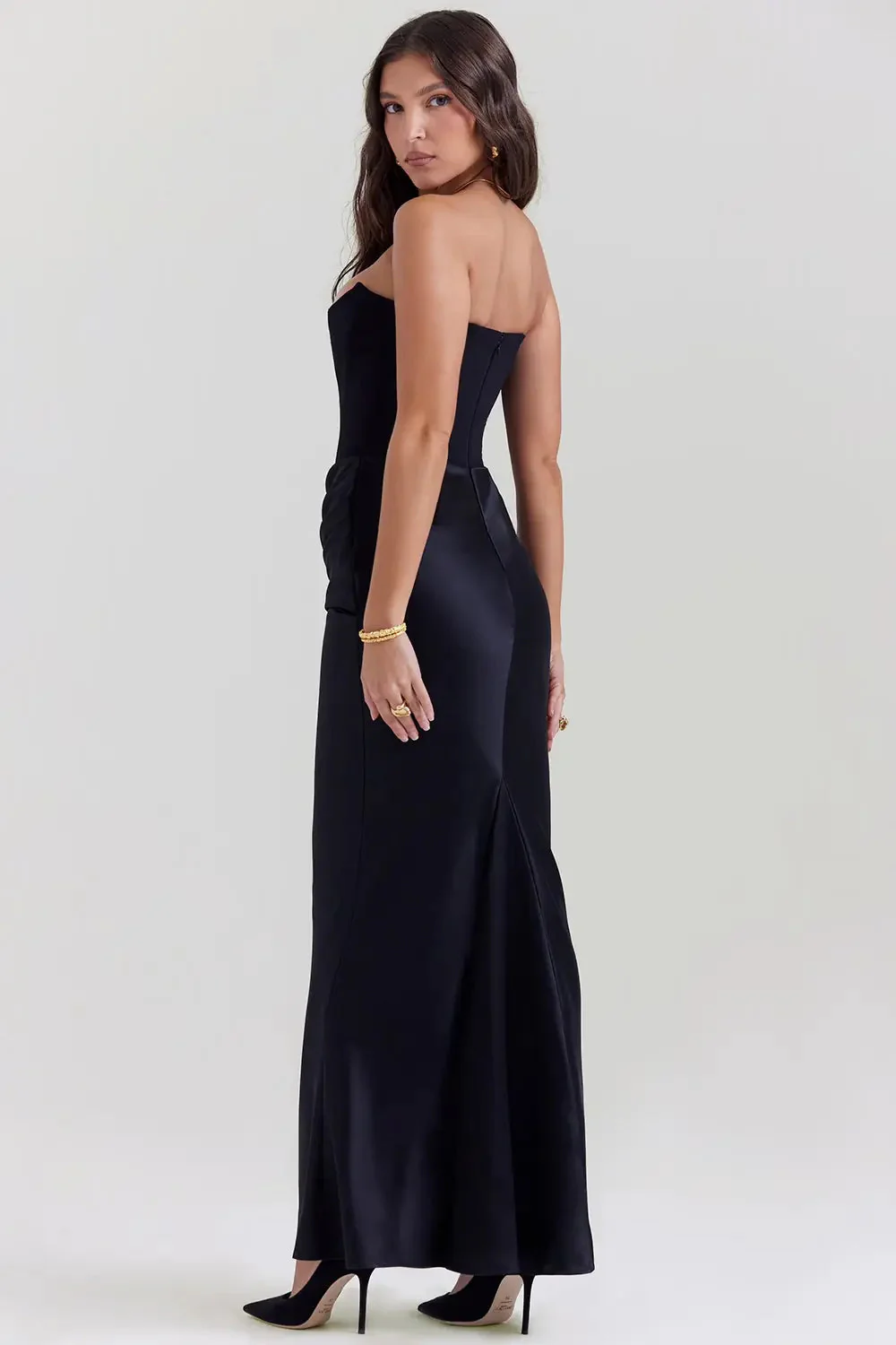 Moni - Robe de soirée maxi - Dentelle intemporelle - Sans bretelles - Image 9