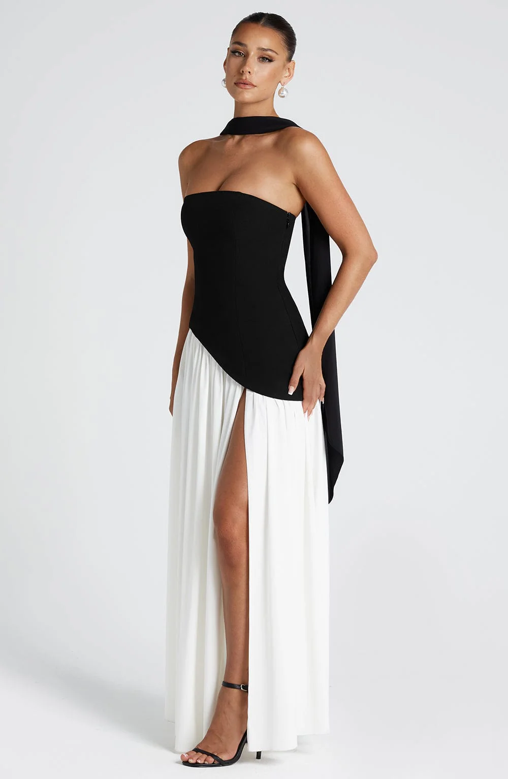Robe de soirée maxi - sans bretelles - taille asymétrique - Image 14