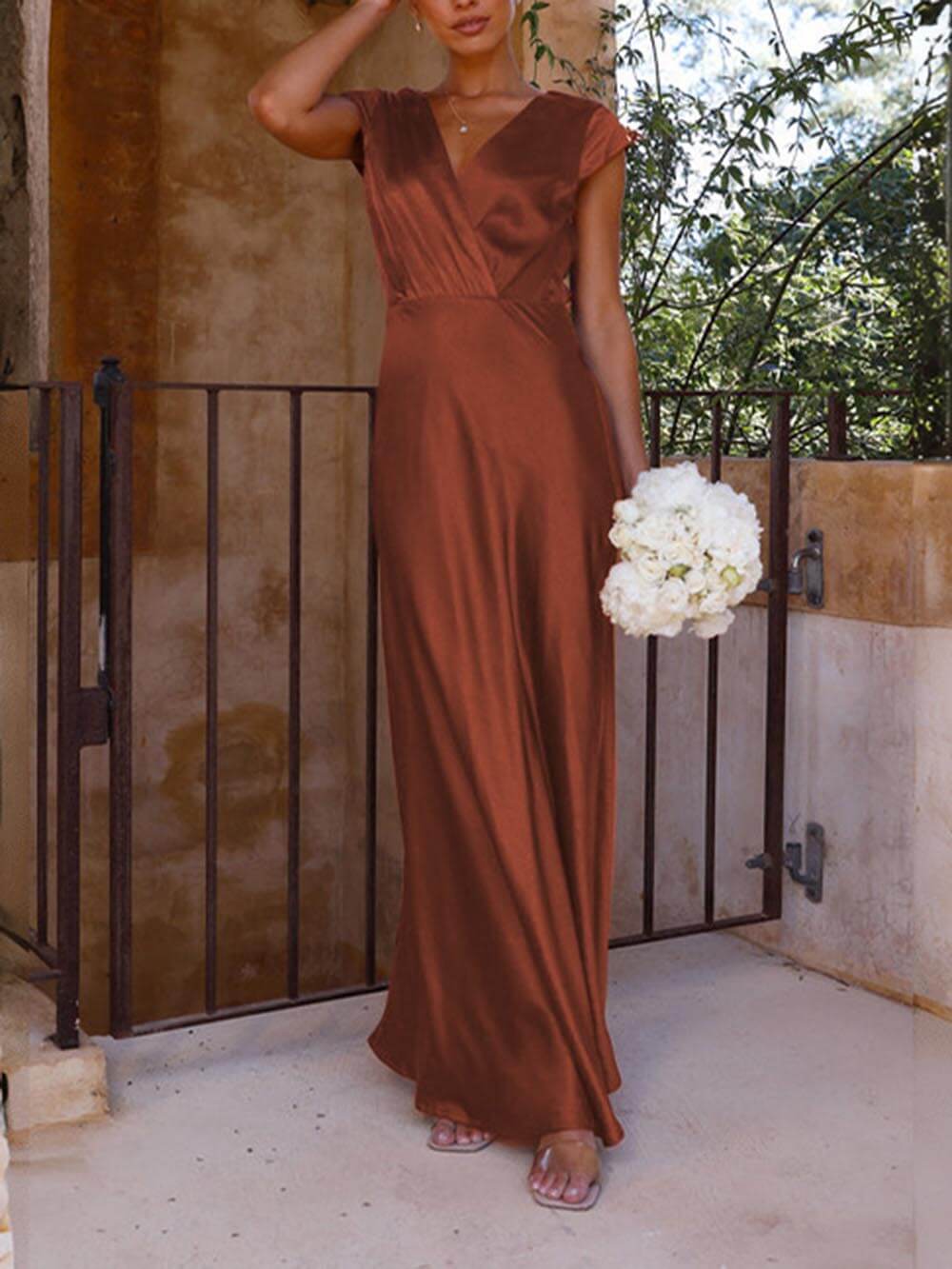 Robe de soirée satinée style sirène - décolleté en V - longue - Image 10