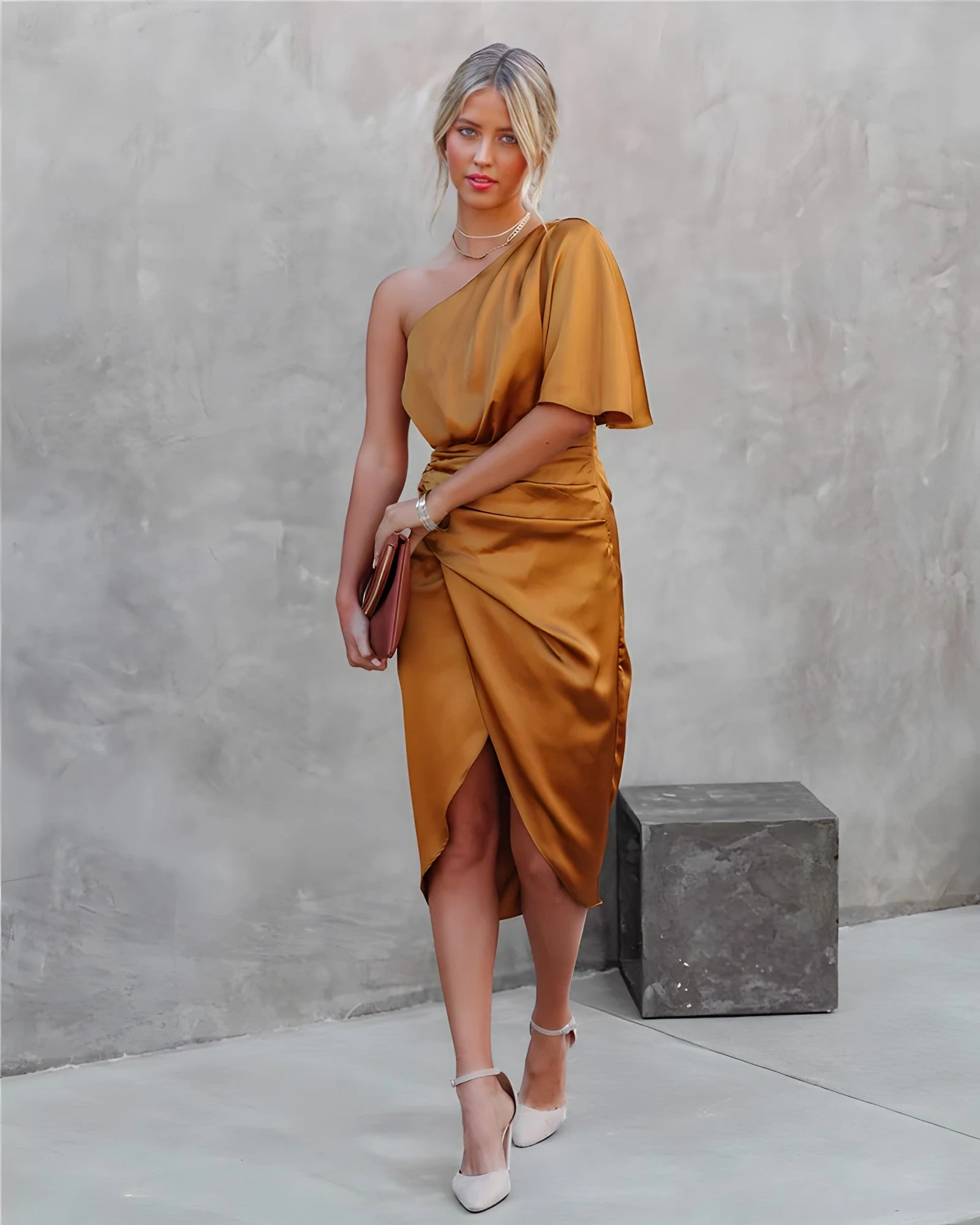 Suzy - Robe de soirée en soie - Fines bretelles - Image 18