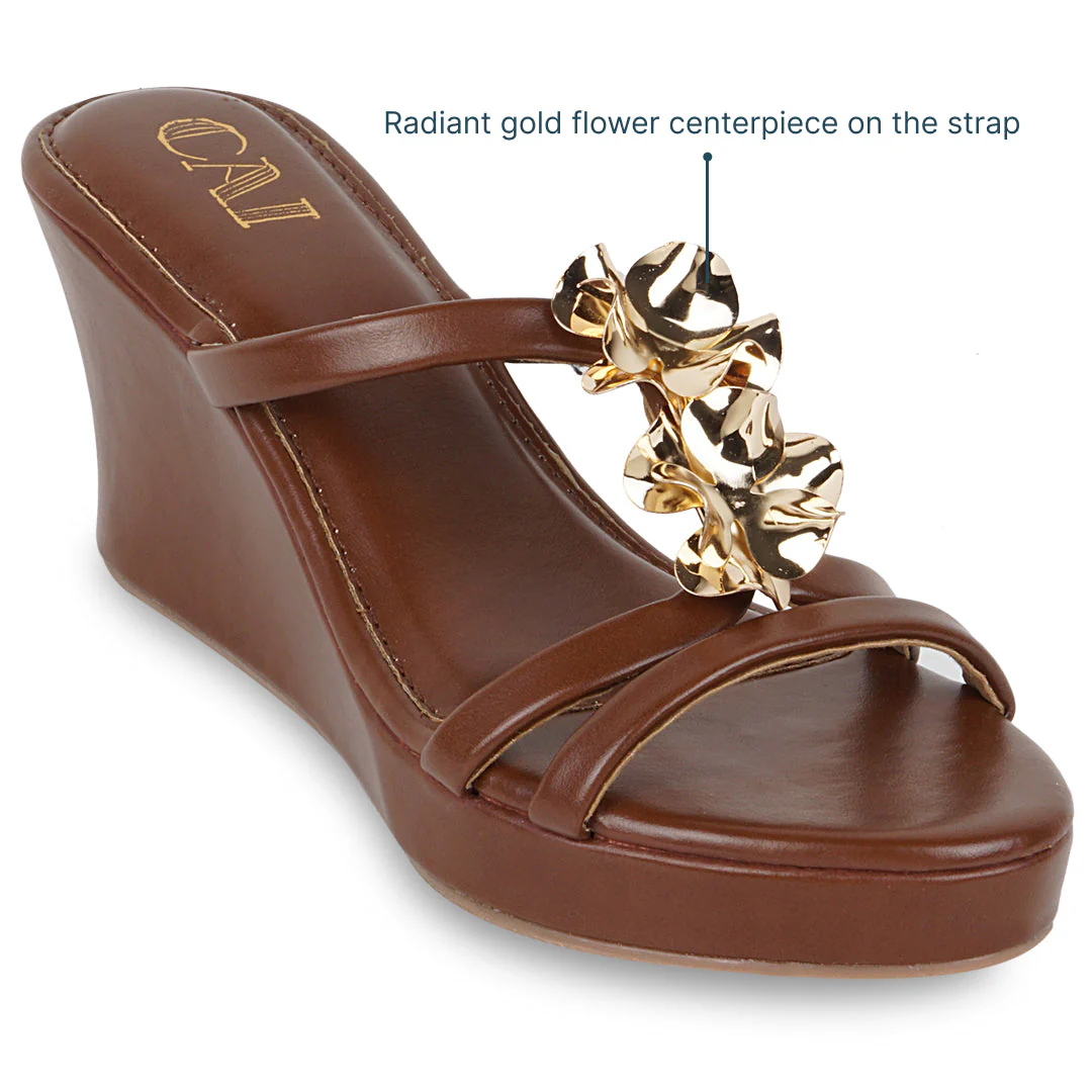Sandales compensées femme | Tan, lanière fleur or | Confort été - Image 5
