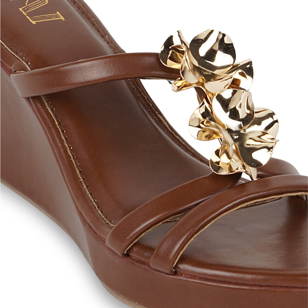 Sandales compensées femme | Tan, lanière fleur or | Confort été - Image 7